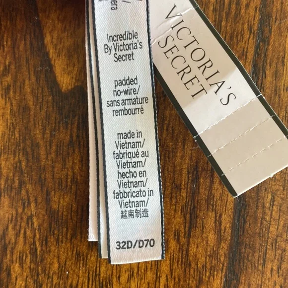 Bra Incredible By Victoria’s Secret, Padded No-Wire, Size: 32D - Picture 4 of 5